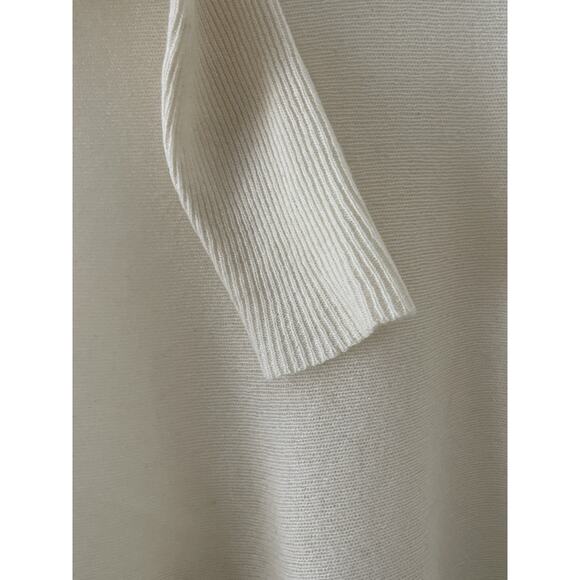 360 Cashmere 100% Ivory Cream Turtleneck Sweater Size XS Oversized - Picture 2 of 4
